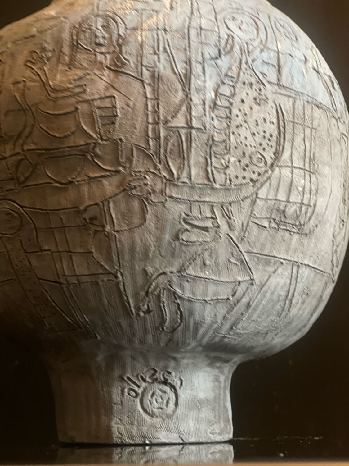 Vallauris ceramic signed by the artist Olisch.