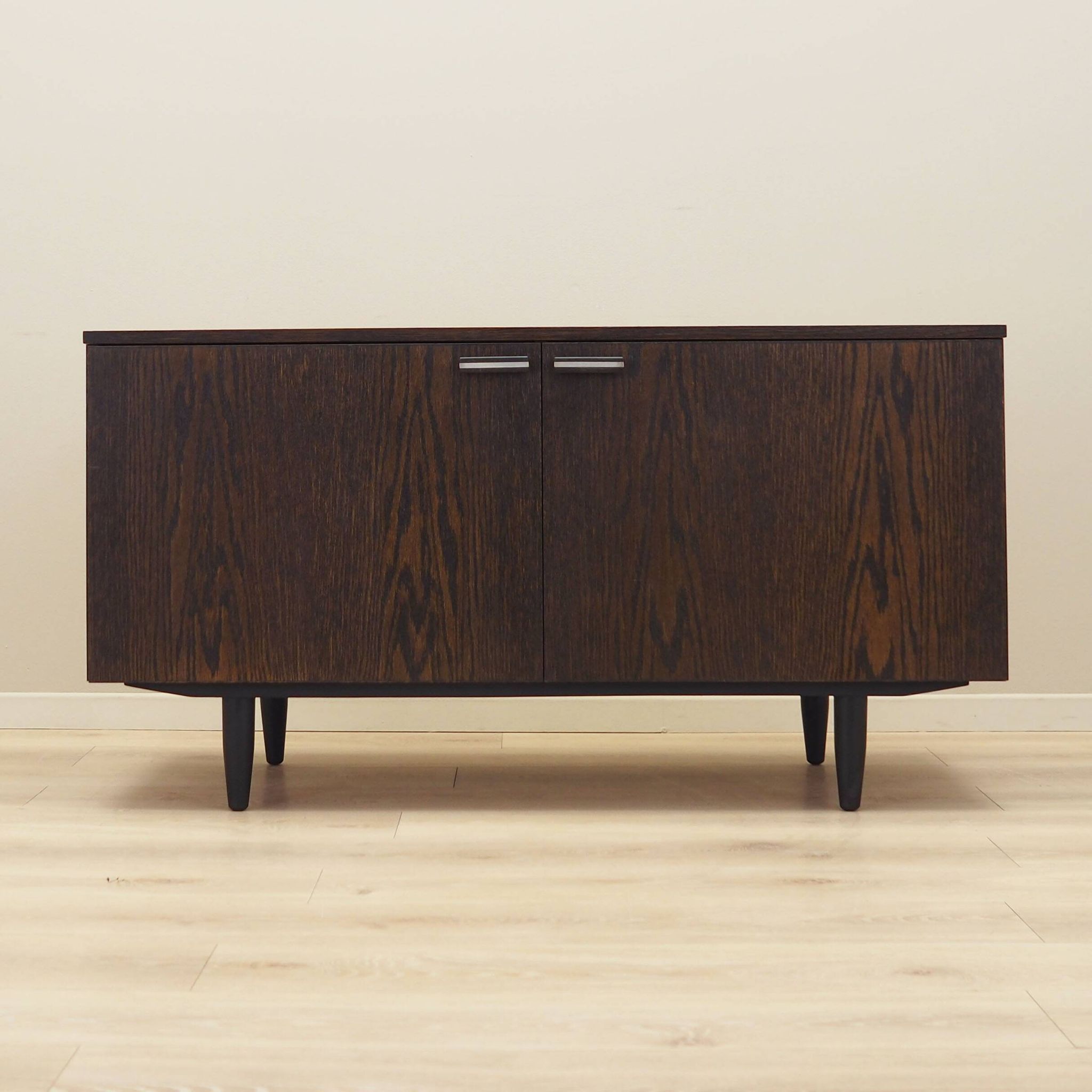Armoire danoise en chêne, années 1970