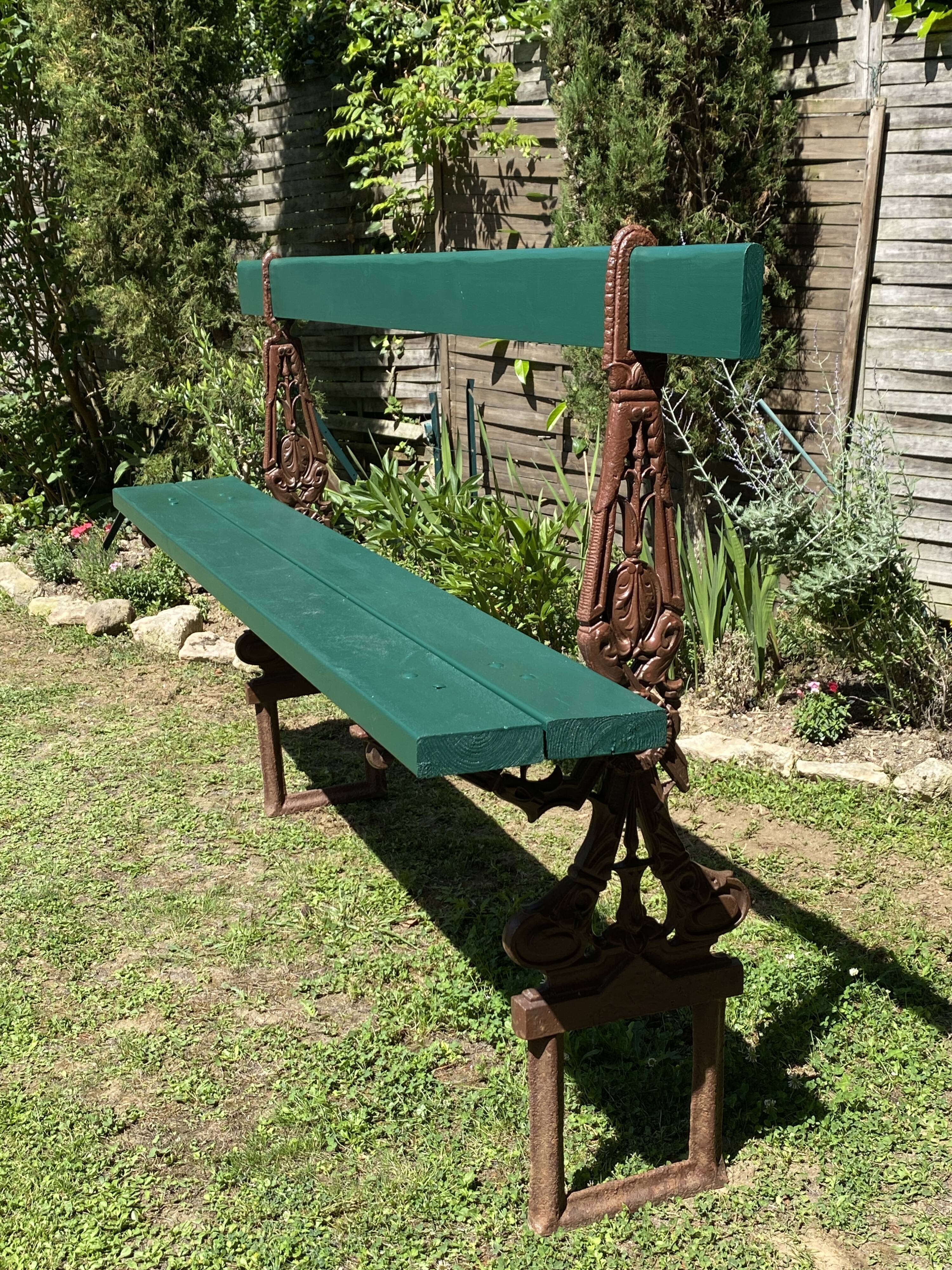 Former public bench of Paris