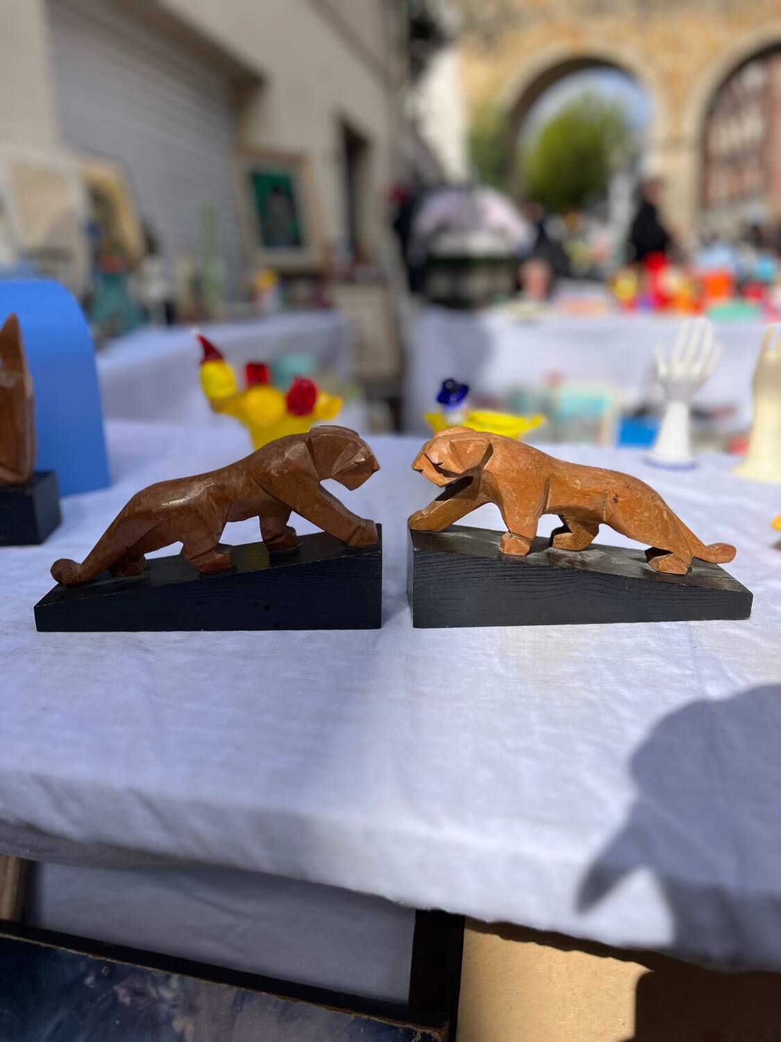Pair of tight-fitting Art Deco panther bookends