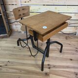 Desk - extendable school desk