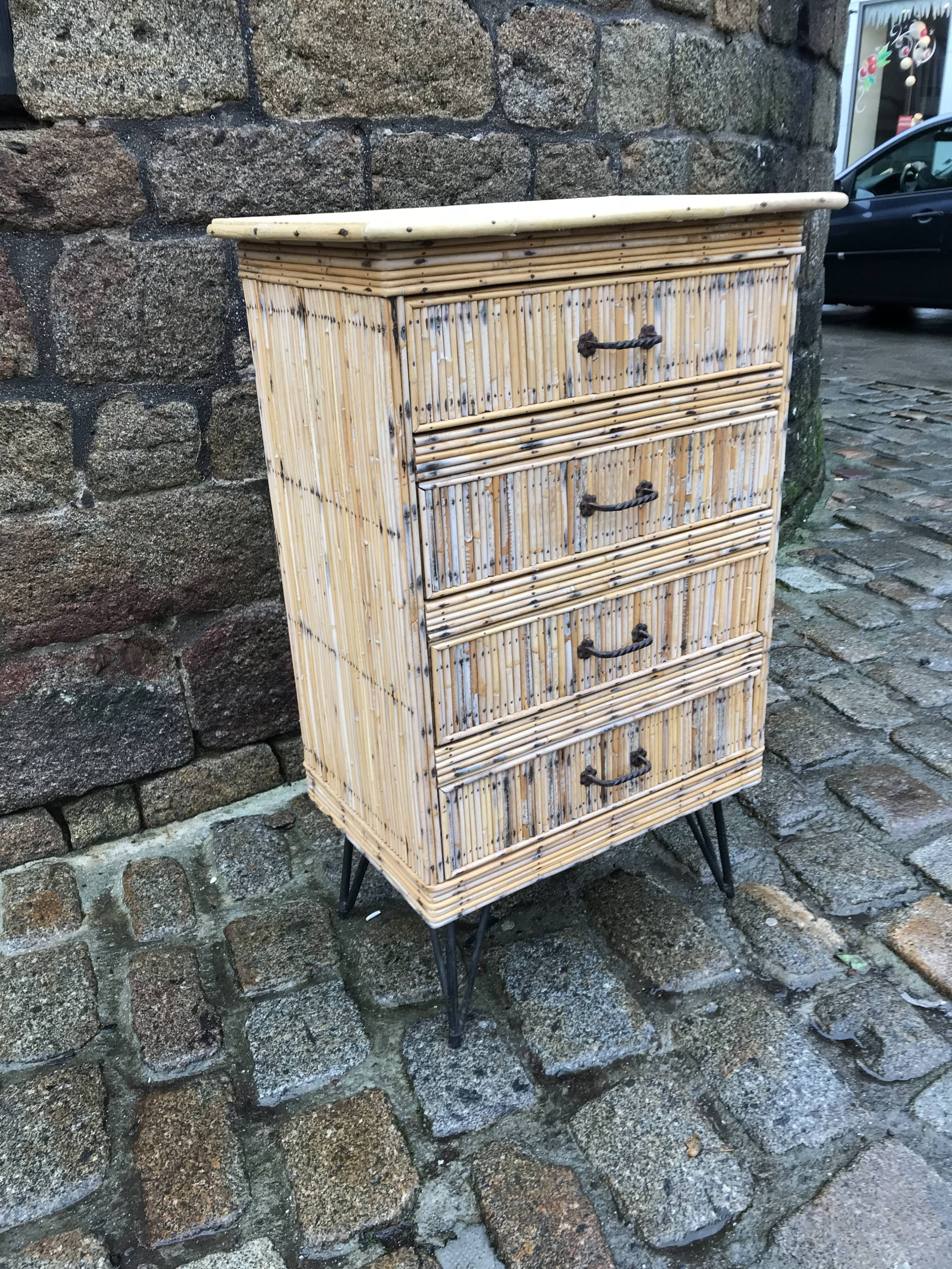 Commode en rotin tiroirs années 1960