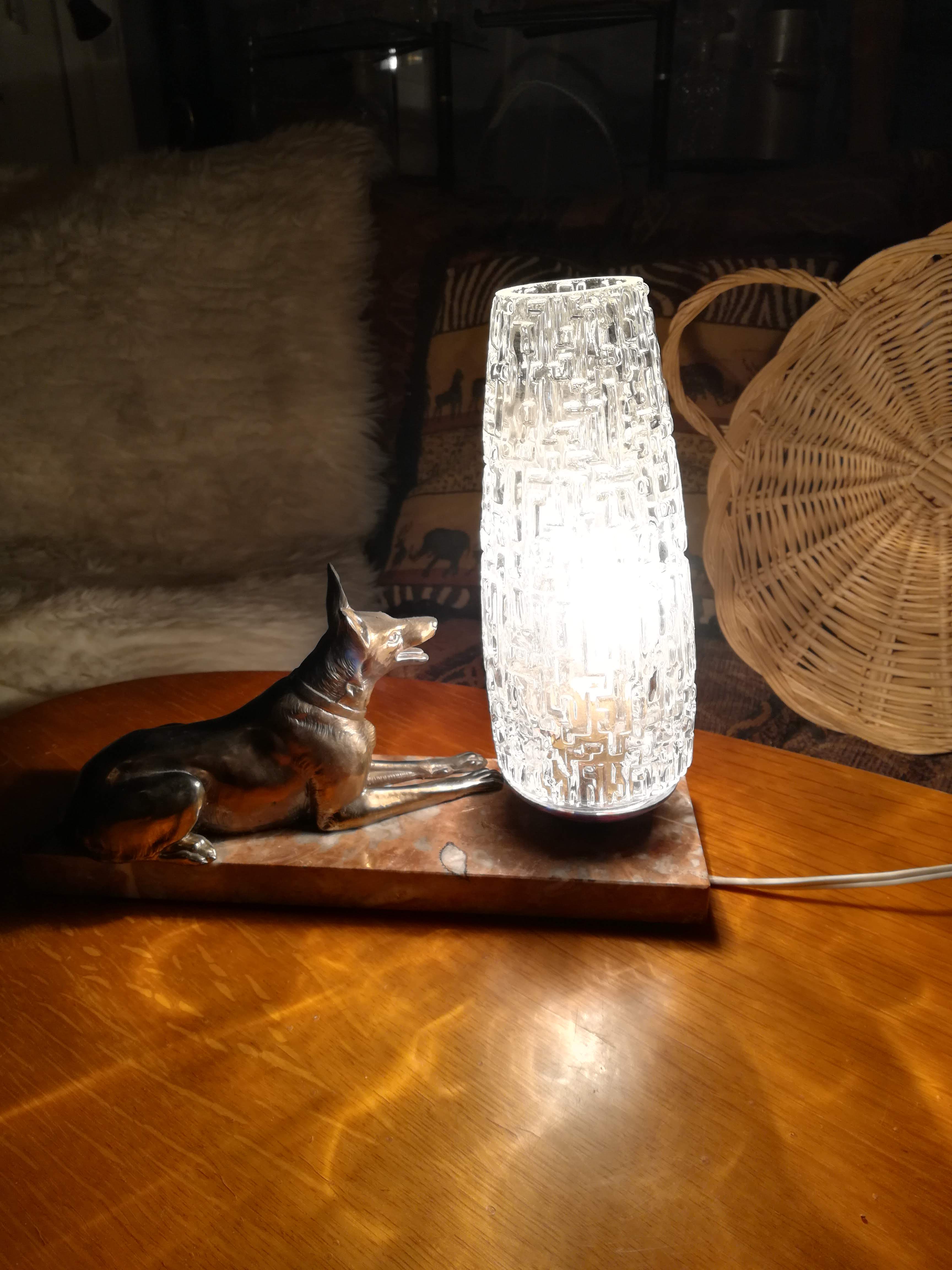 Bedside table lamp