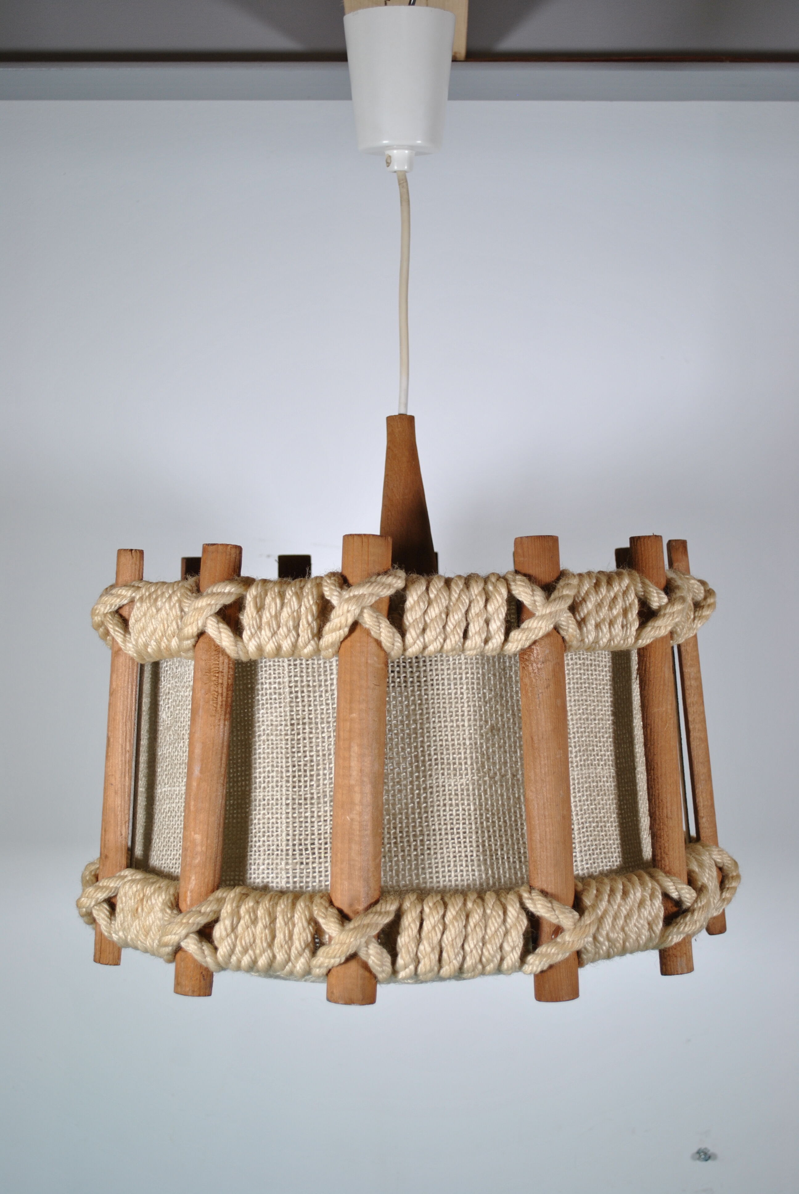 Suspension in rope and wood 1970