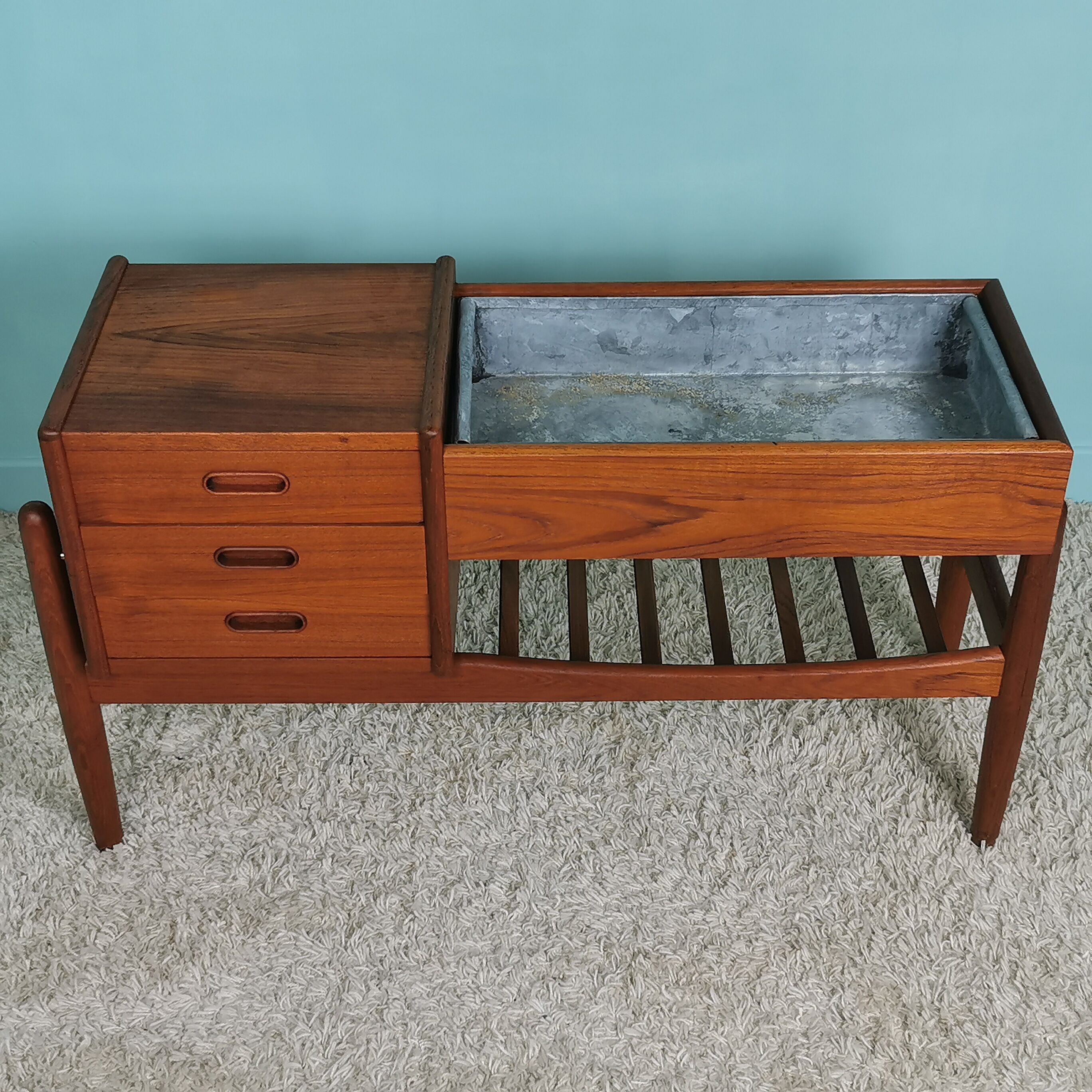 Scandinavian gardener 60