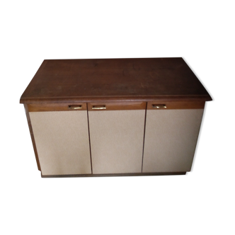 Bahut 3-door countertop