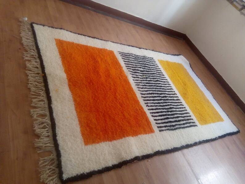 Handmade wool rug size 150 x 250 cm