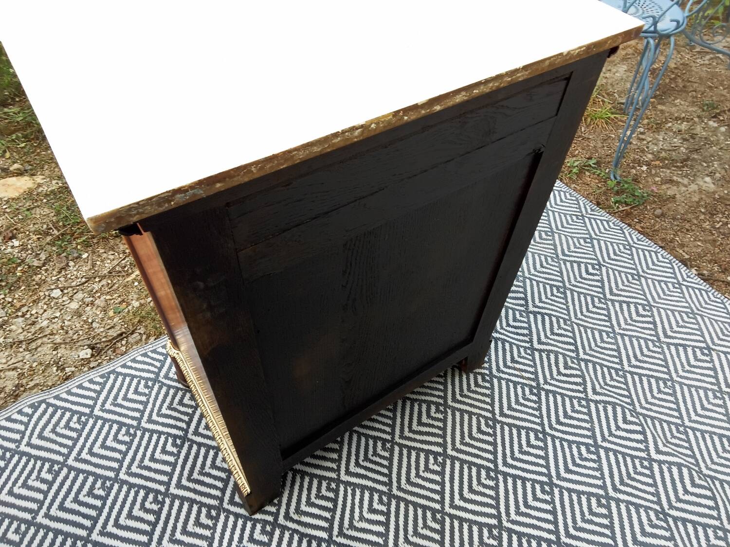 Petite commode noire