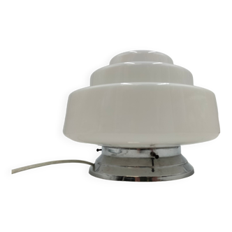 Art deco building lamp