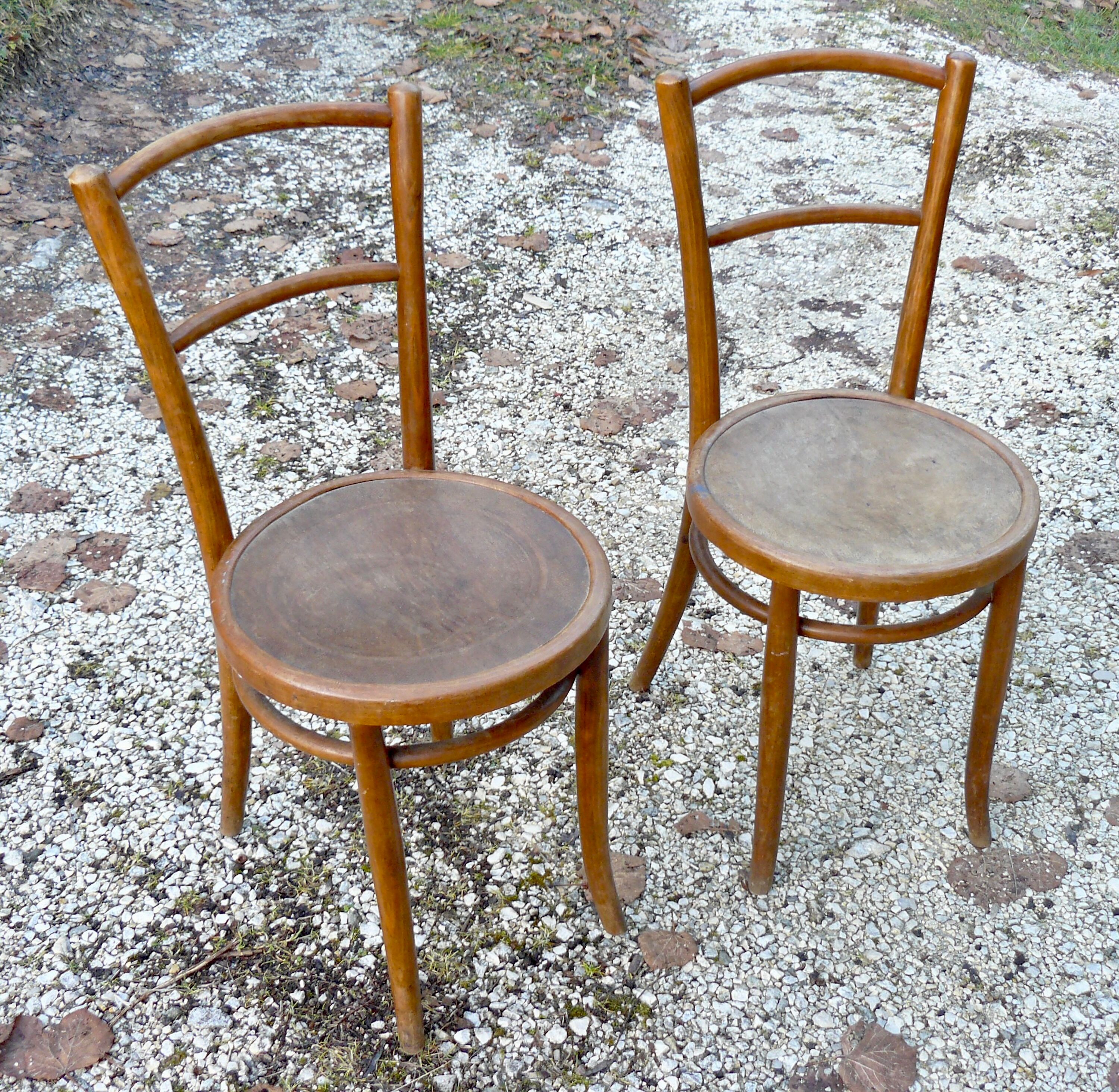 Paire de chaises bistrot 1900