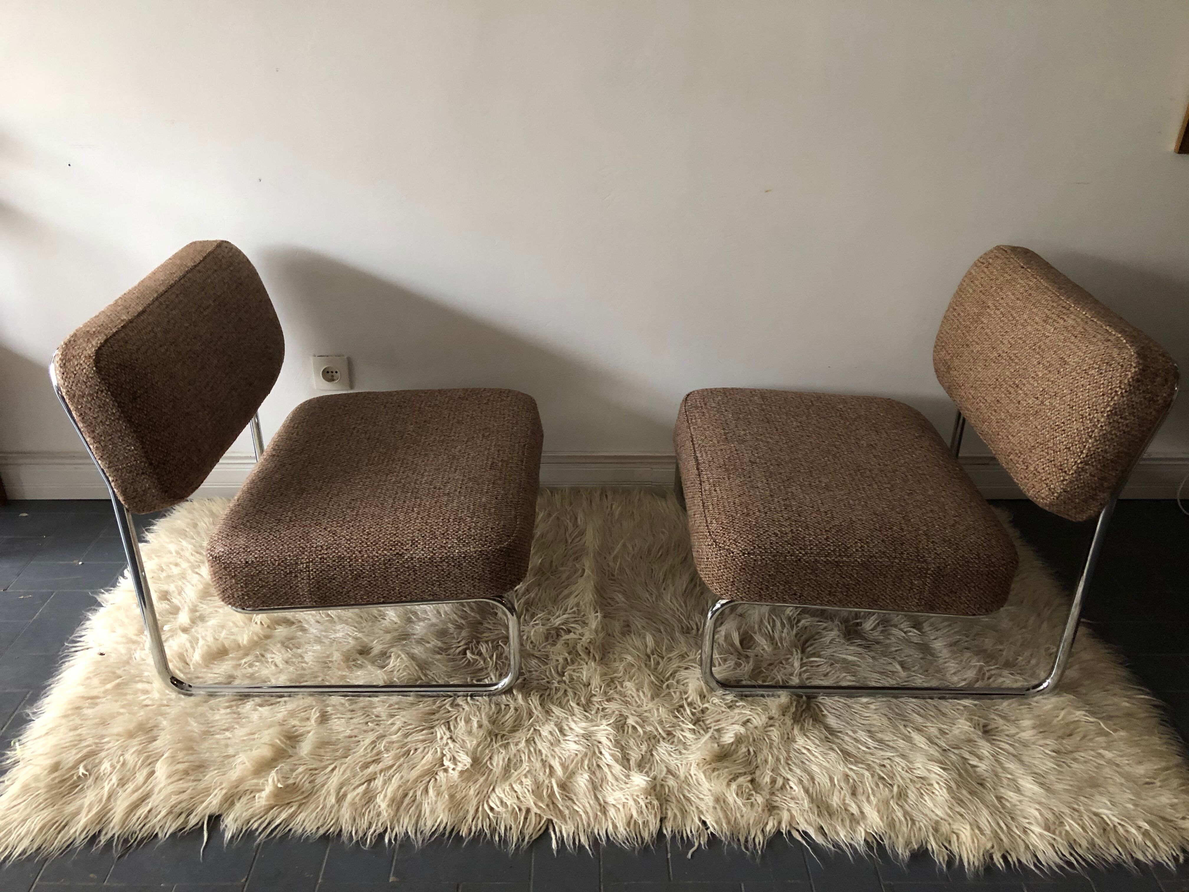Duo de chauffeuses vintage, édition Airborne, années 60/70