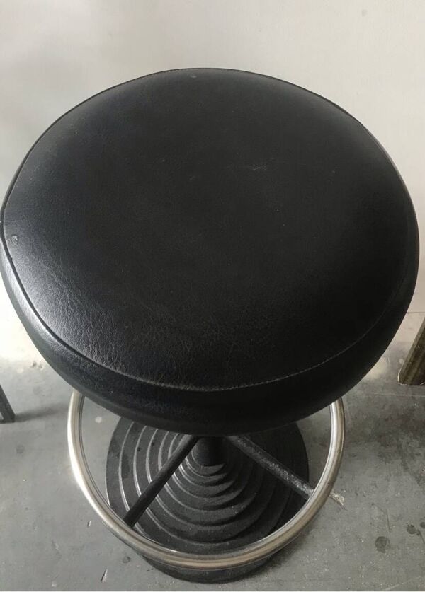 Tabouret de bar pied en fonte noir