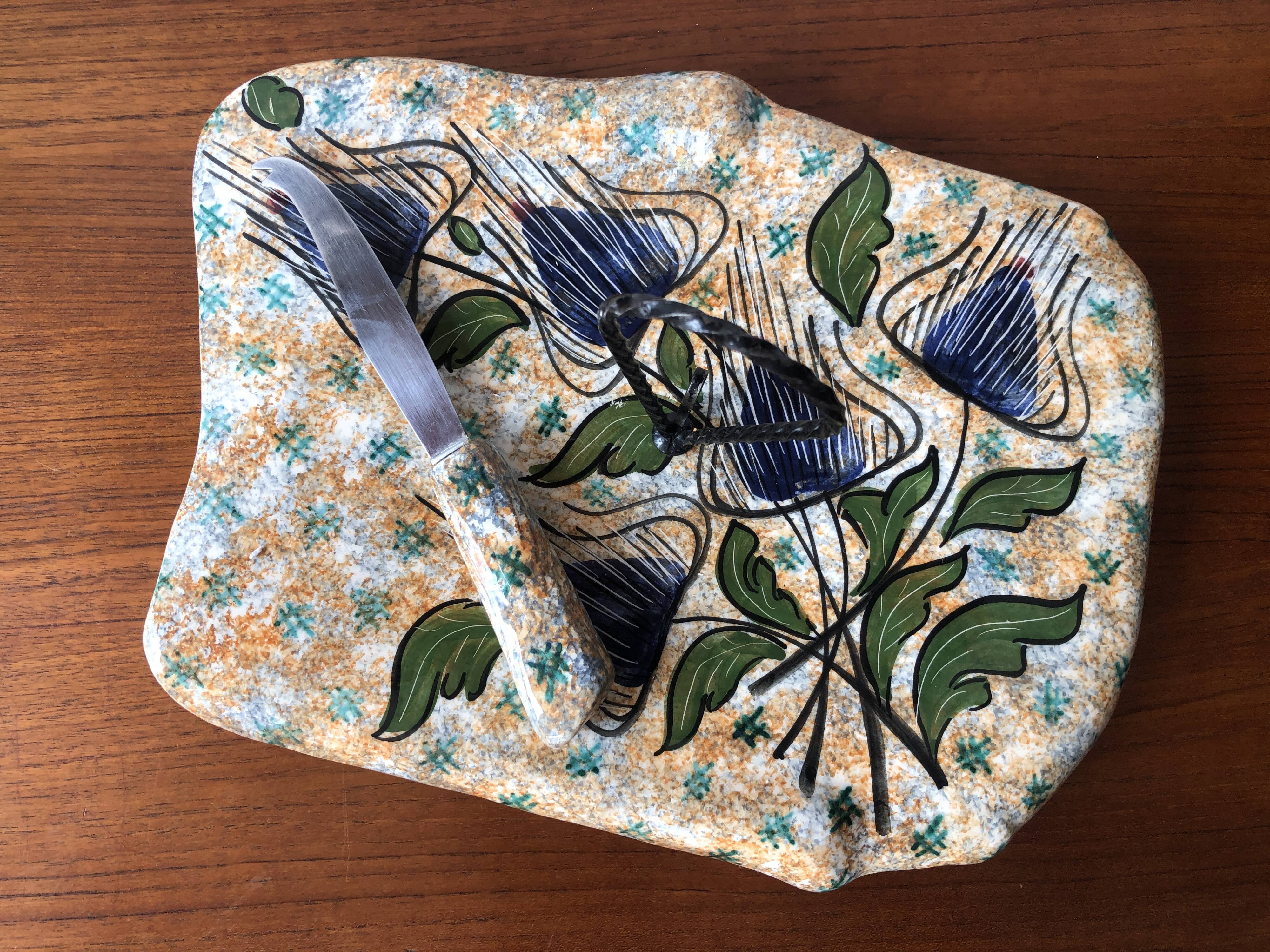 Cheese platter in Vallauris earthenware vintage with its knife