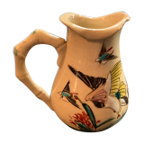 Pichet en porcelaine émaillée