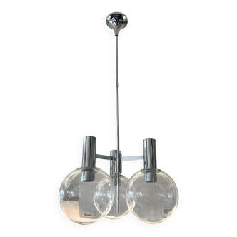 Kaiser Allemagne, lustre chromé / suspension à 3 feux de lumières, boules en verre. 1960