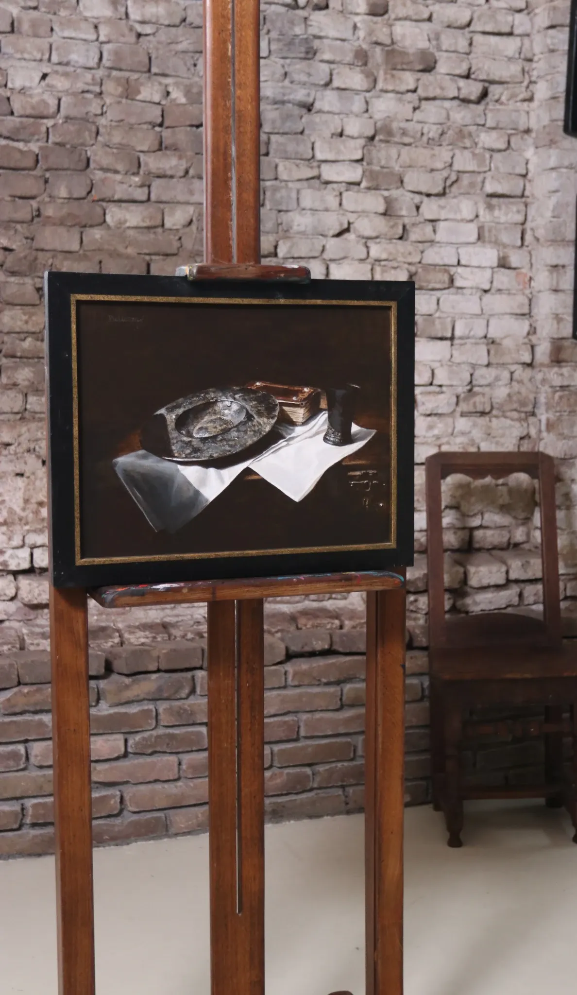 Still life with pewter dish, book and beaker – Marjolein van den Berg