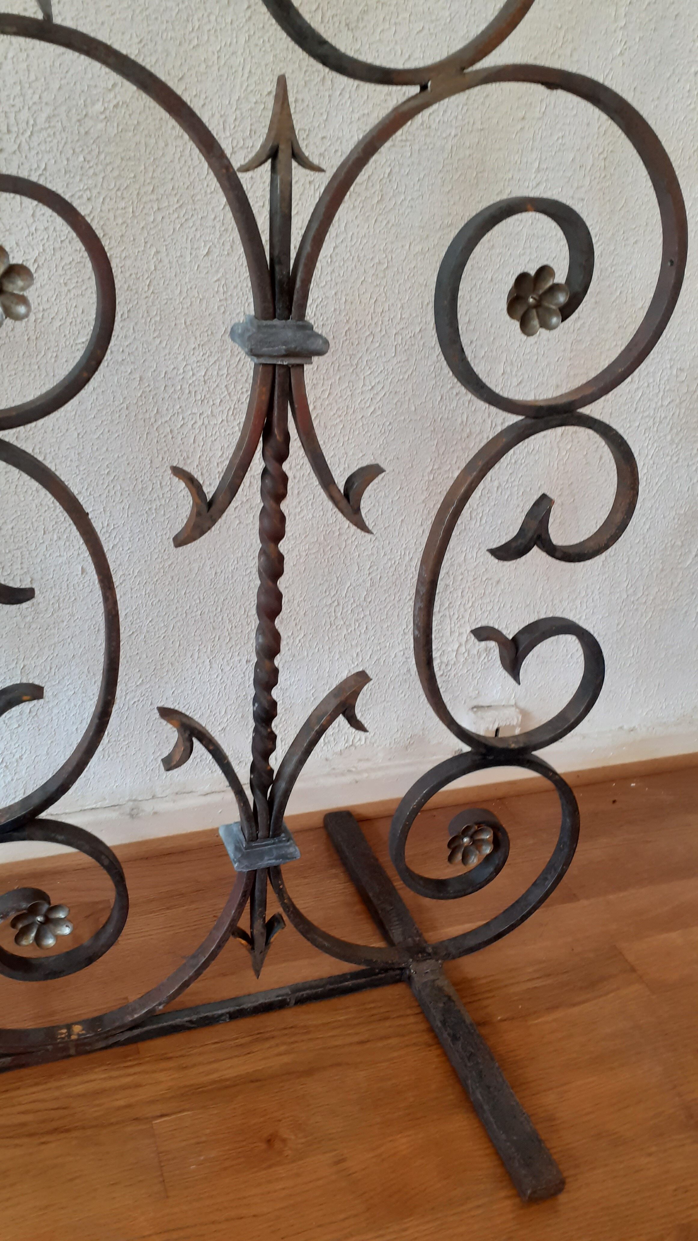 Wrought iron chimney grid