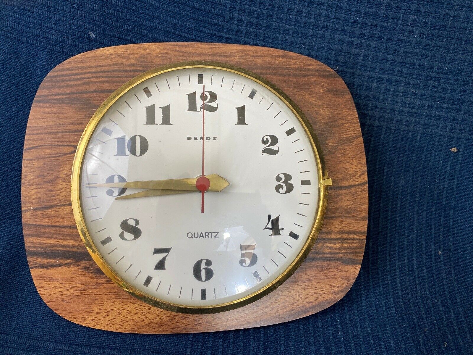 Beroz formica wall clock