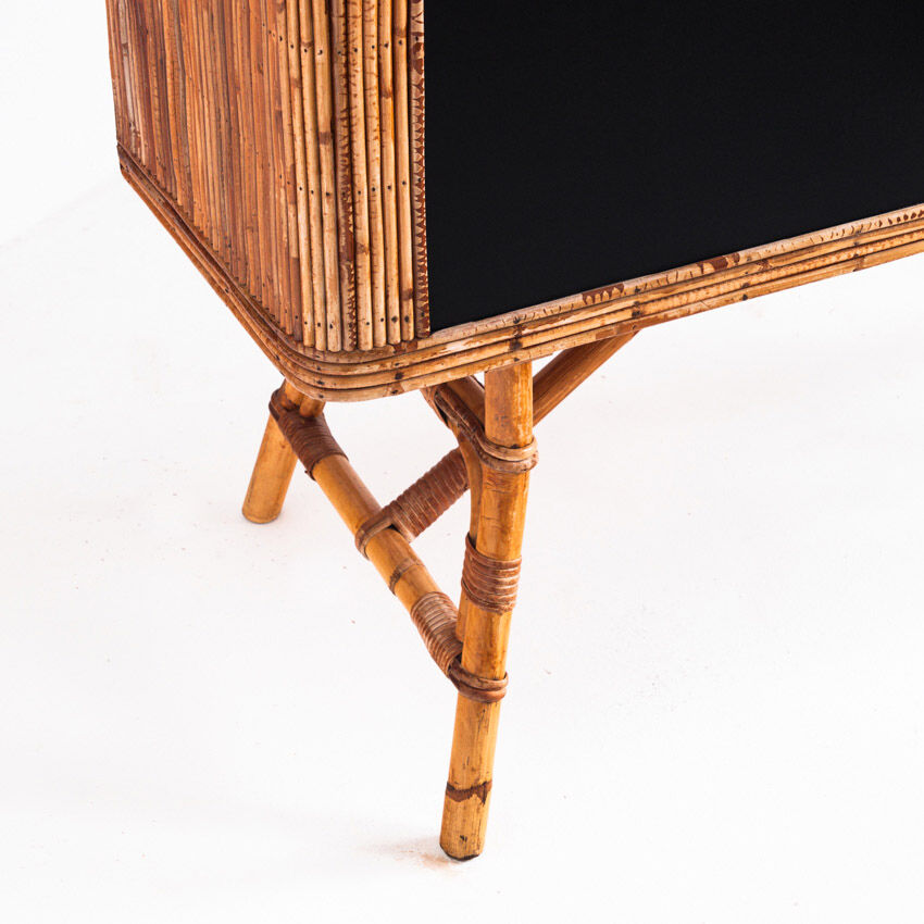 Vintage bar counter in canning and rattan. France, 50s.