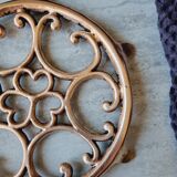 Bronze trivet