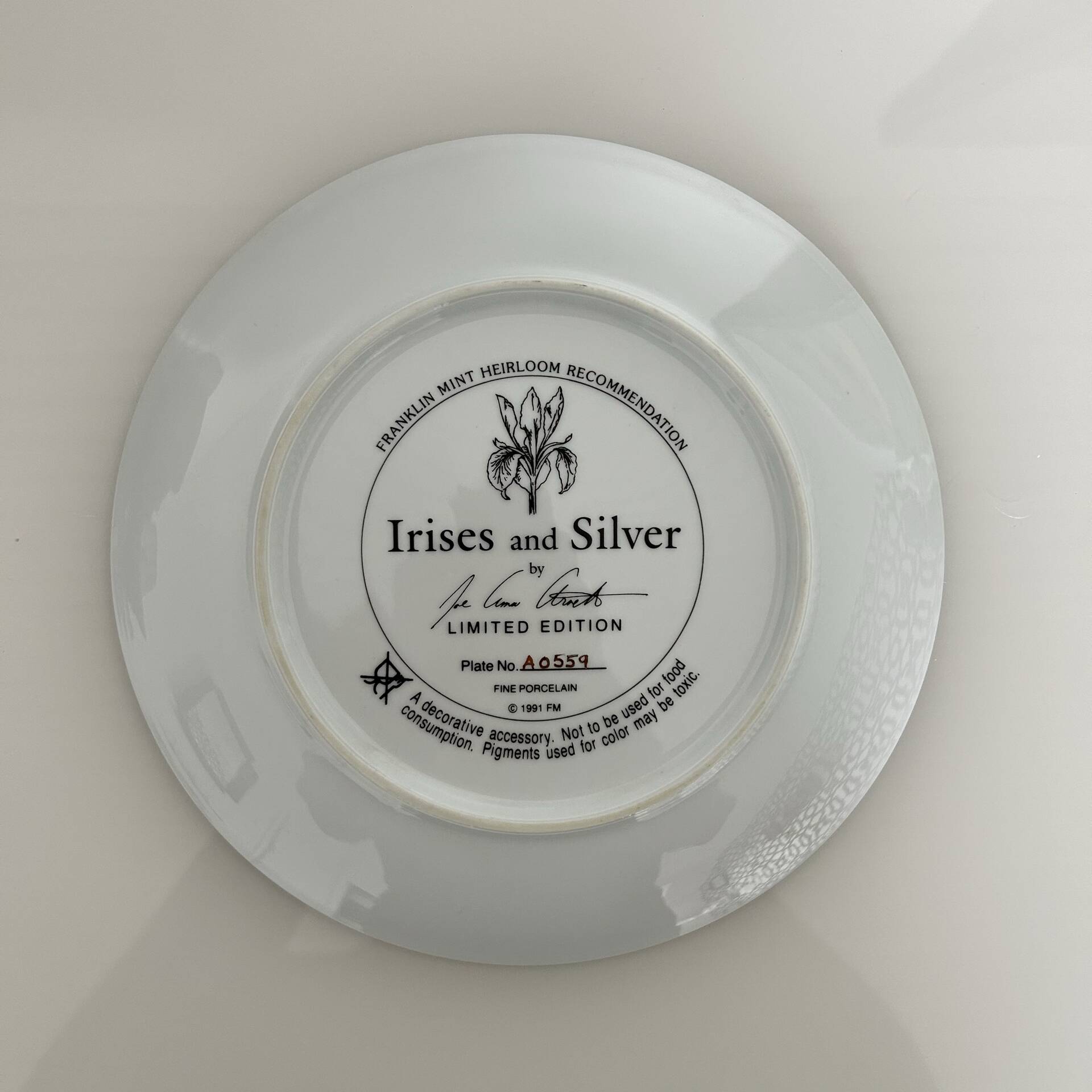 Assiette de collection anglaise signée et numérotée