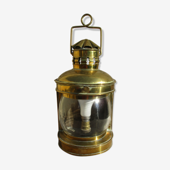 Lampe tempete de bateau en laiton