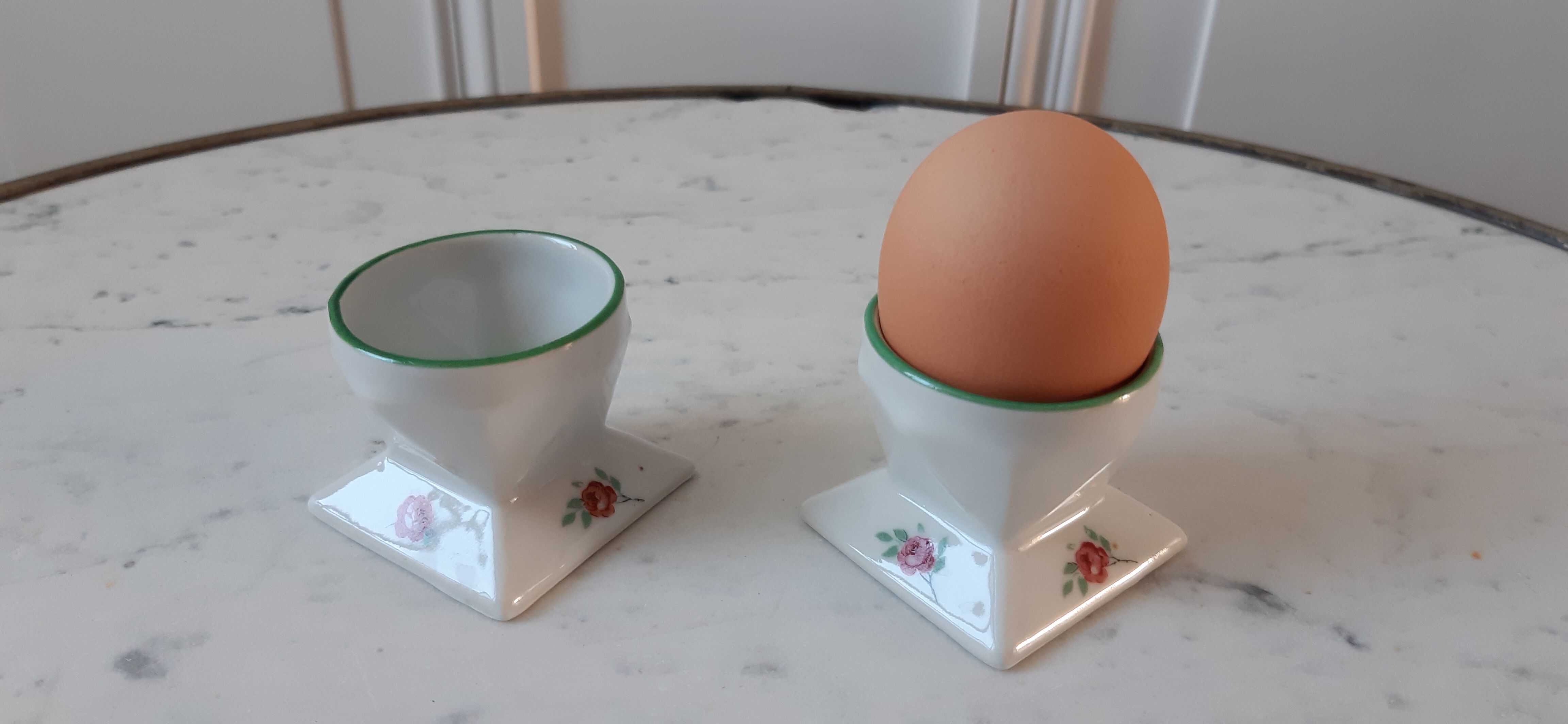 Duo of 50s cockroats