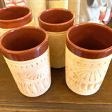 Quatre verres en céramique sculptés à la main