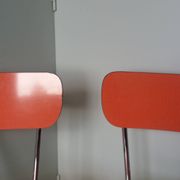 Chaises en formica rouge orange et métal chromé