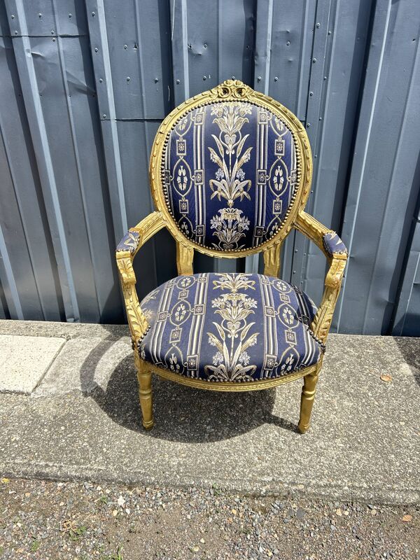 Fauteuil cabriolet doré Style néo-Directoire