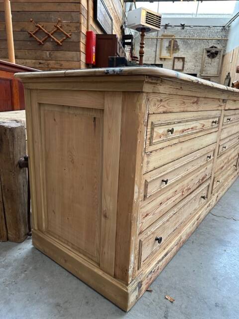 Huge piece of furniture from the early 20th century