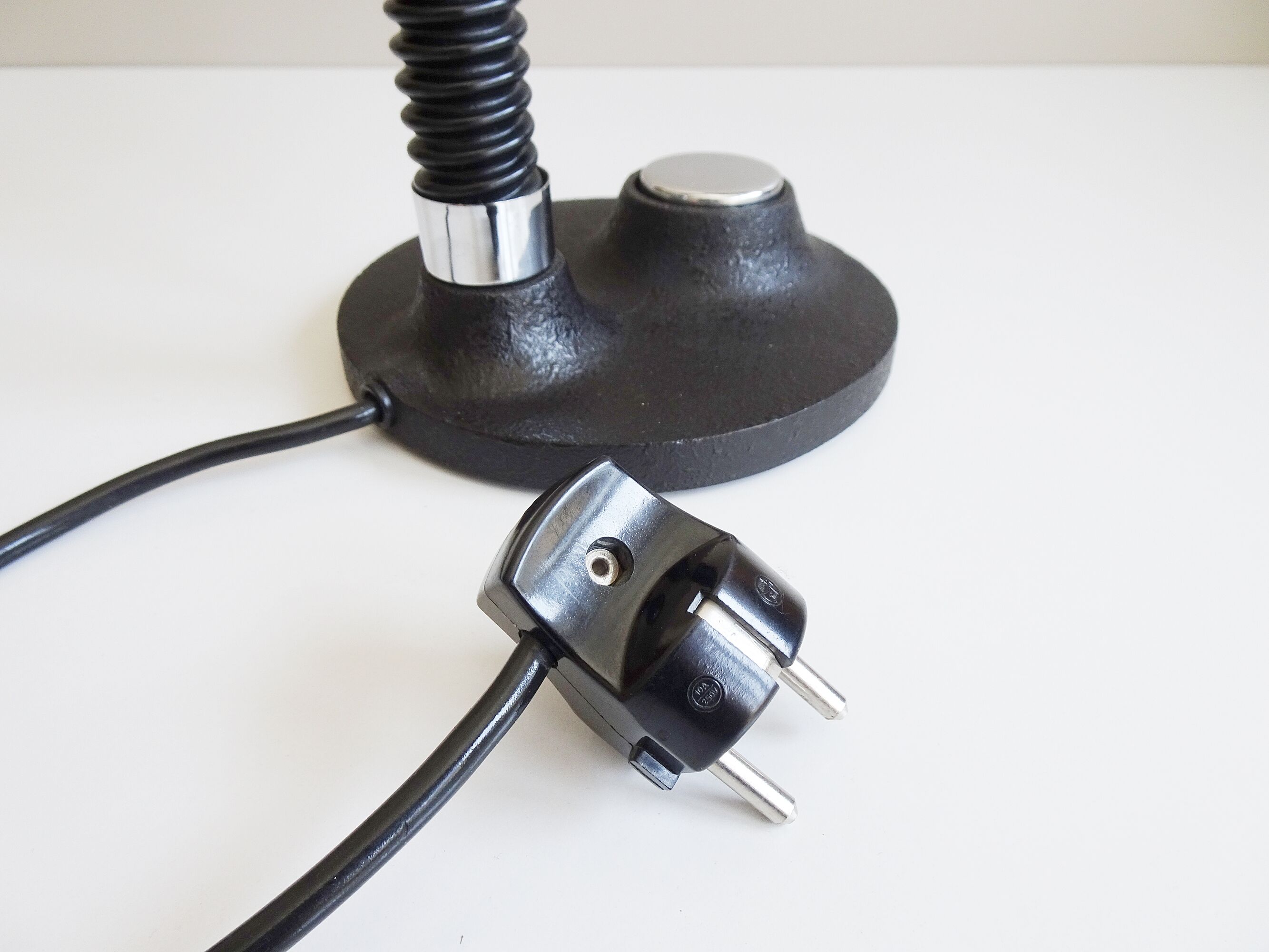 Black desk lamp from