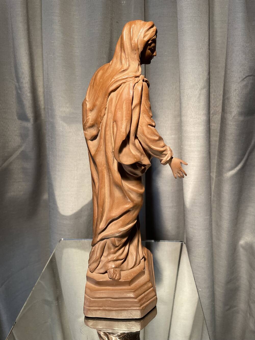 Virgin and child after jean dubois in resin louvre museum