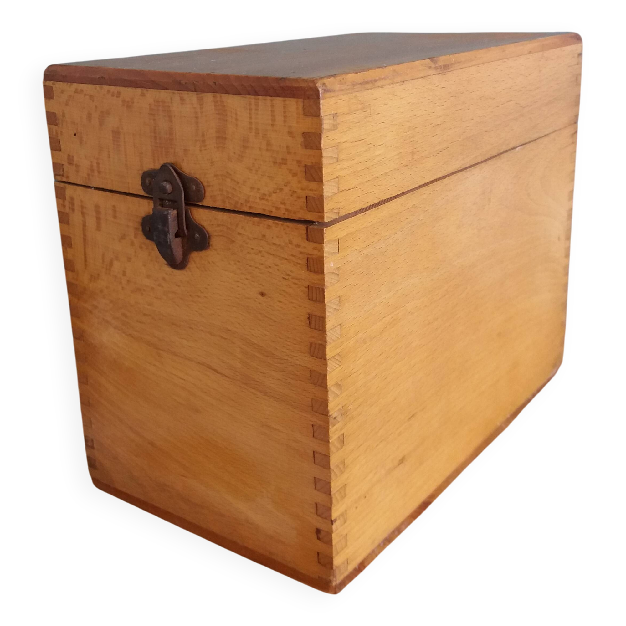 Wooden storage box, empty pocket