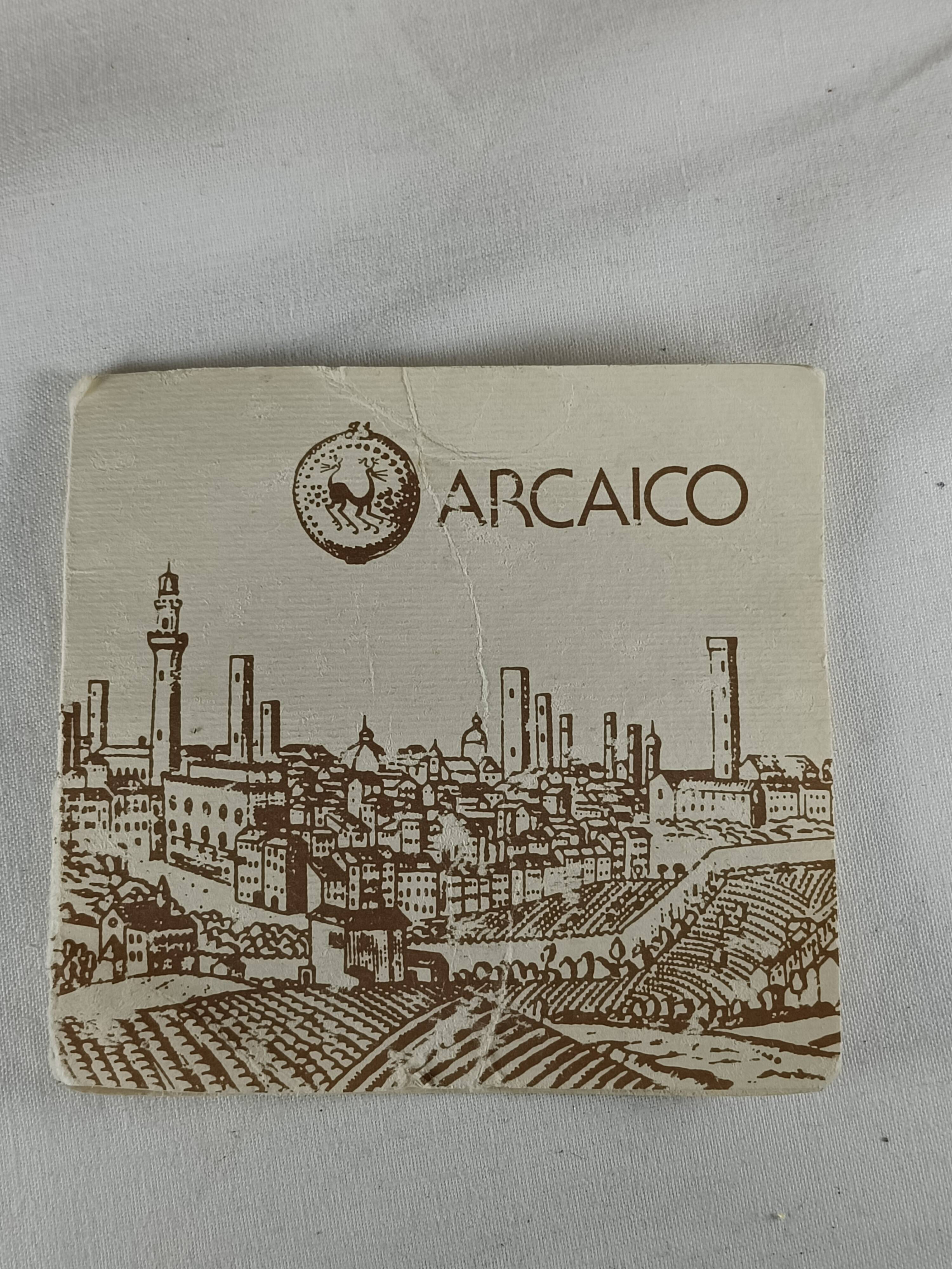 Archaic Italian pitcher from Siena in hand-painted ceramic – animal decoration