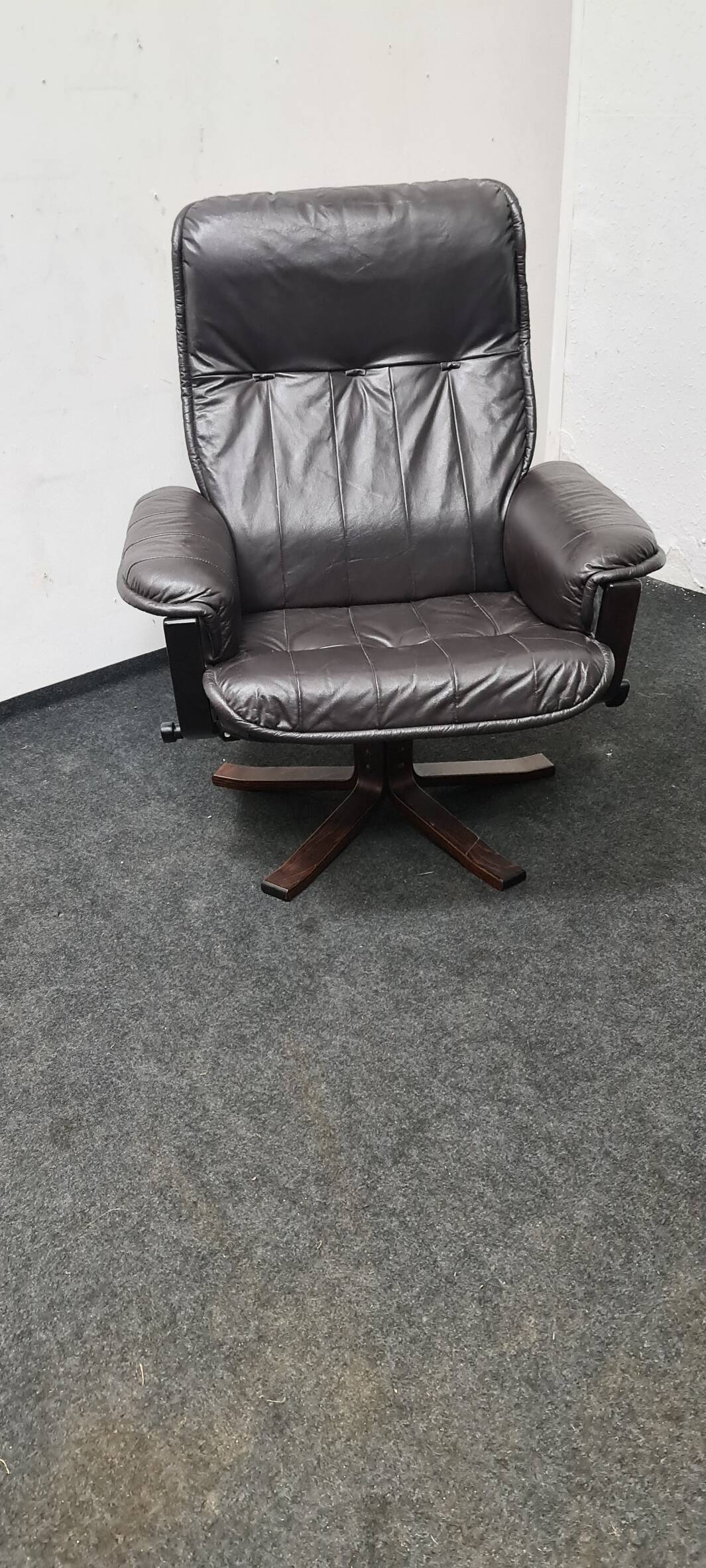 Vintage leather reclining swivel chair
