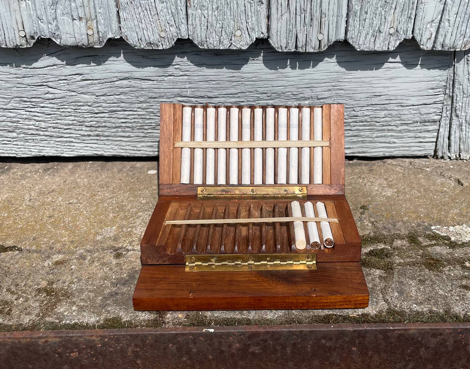 Cigarette case