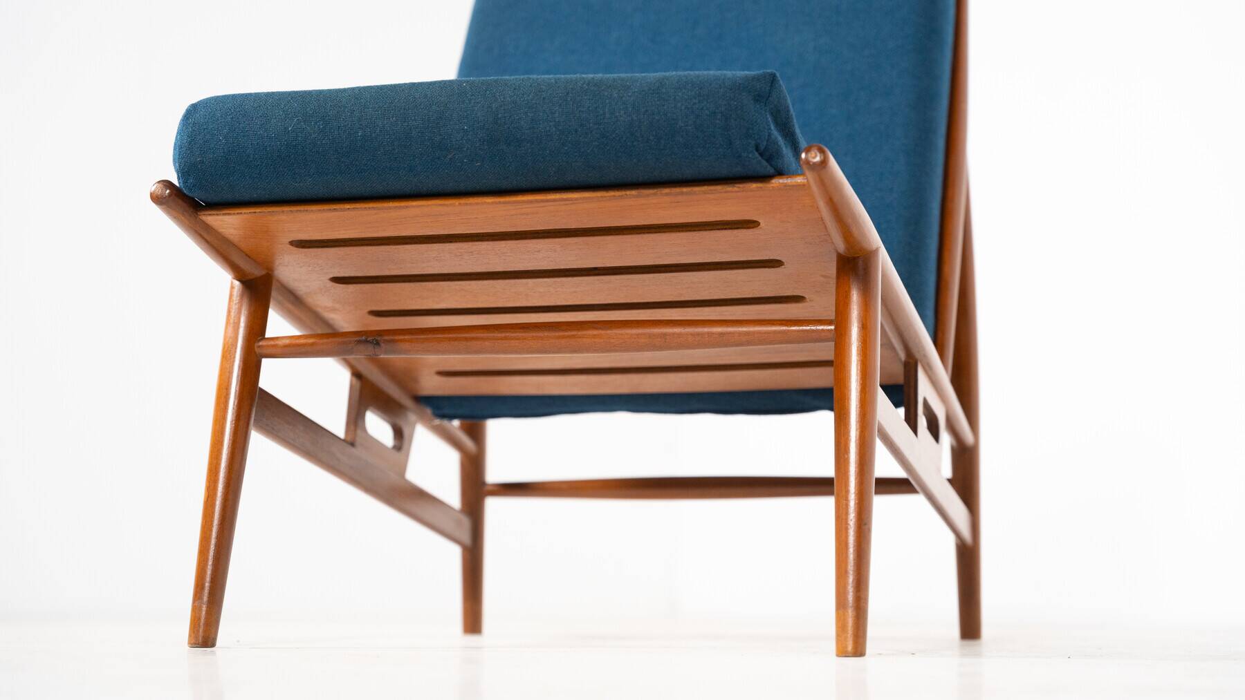 Mid-Century Modern Pair of Armchairs by Isa, Italy, 1960s