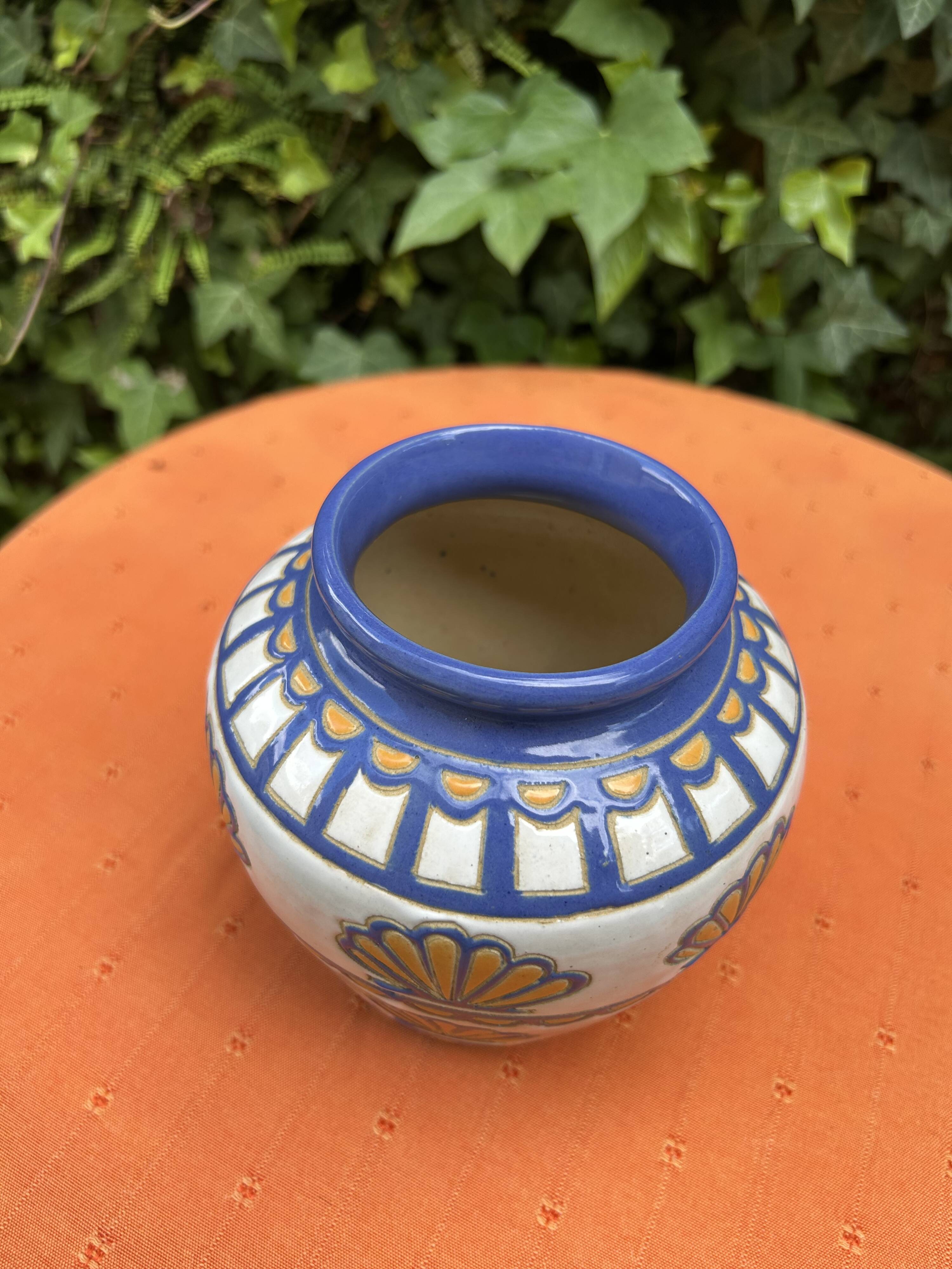 Vintage ceramic vase signed – Art Deco style in blue and orange