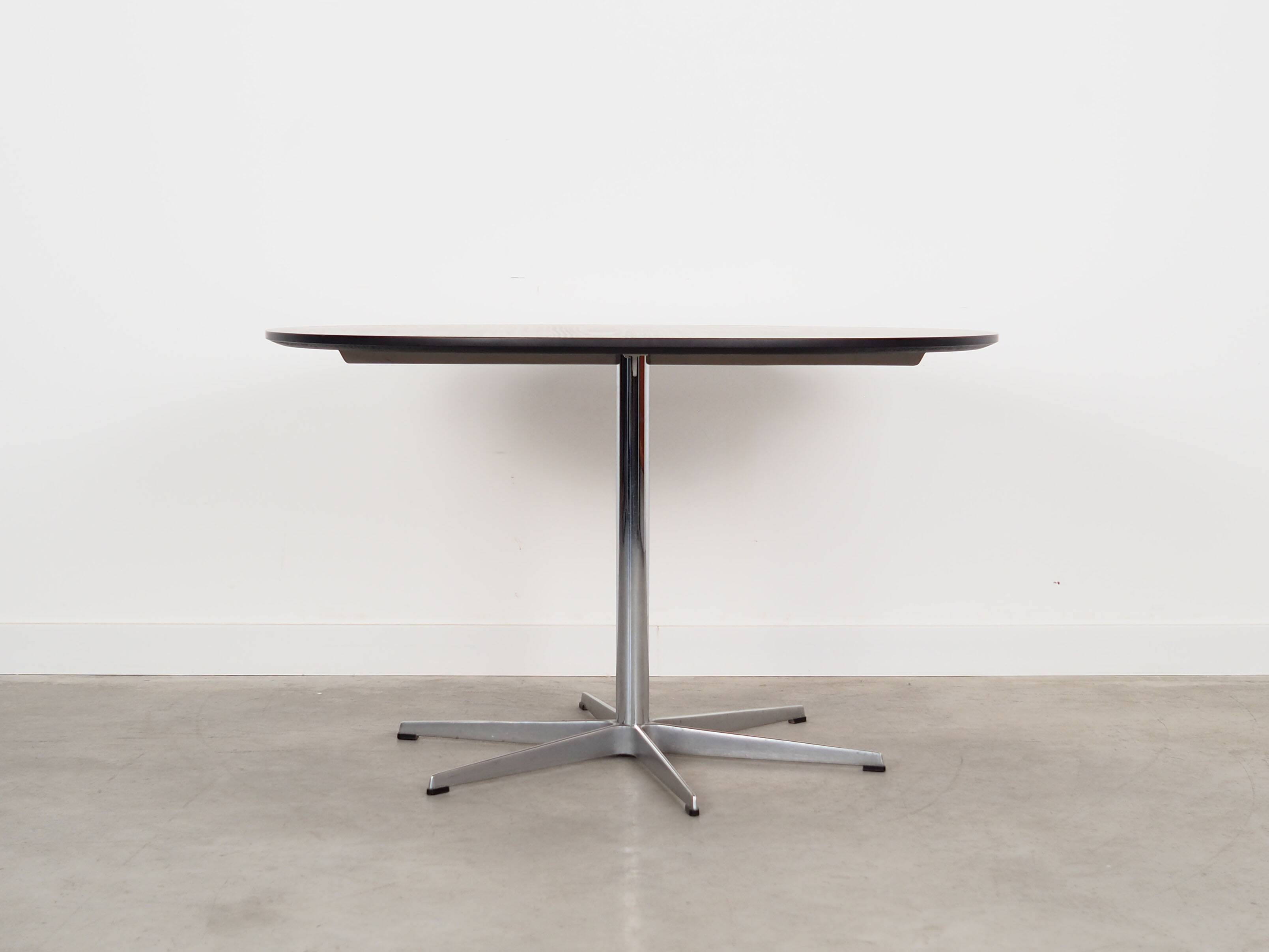 Ash table, Danish design, 1960s, designer: Arne Jacobsen, manufacturer: Fritz Hansen