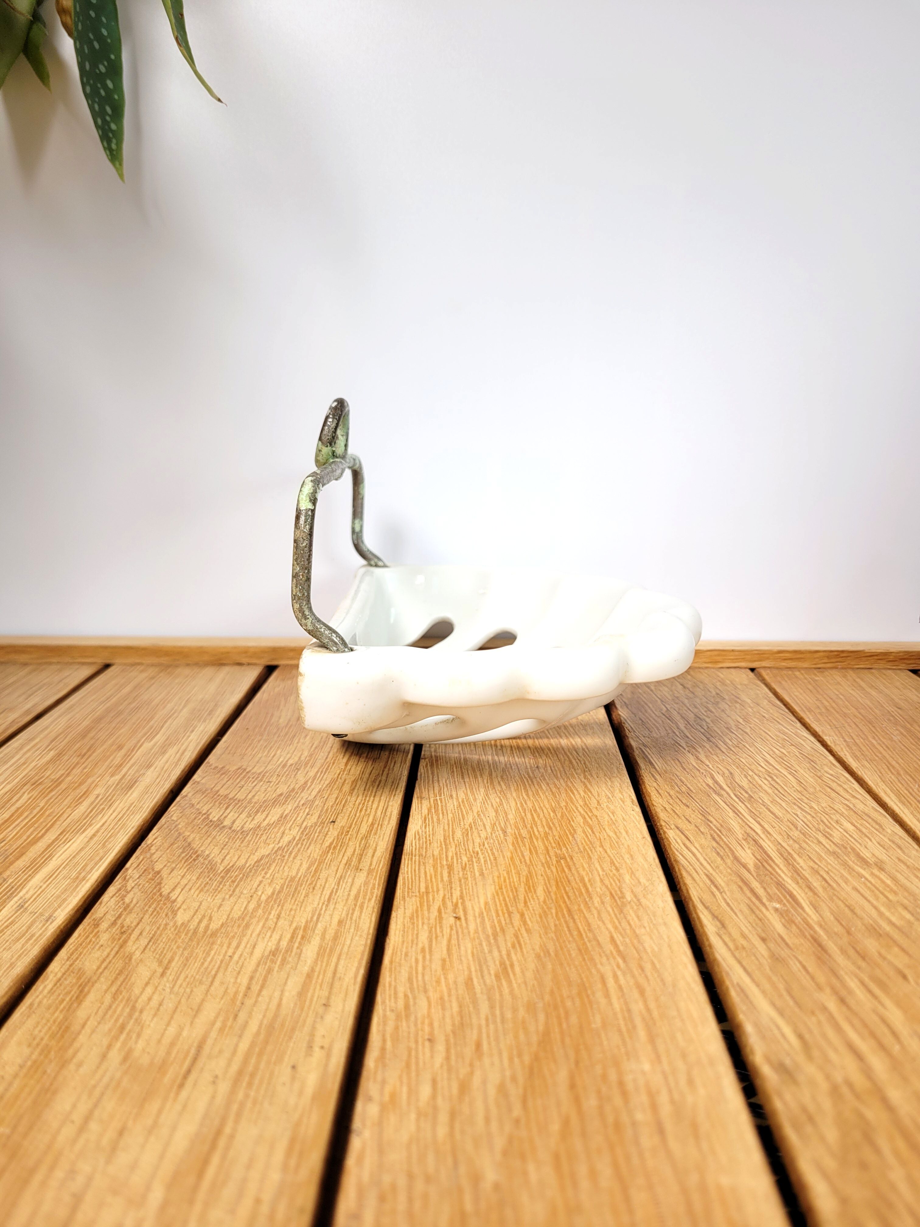 Wall-mounted soap holder ceramic shell