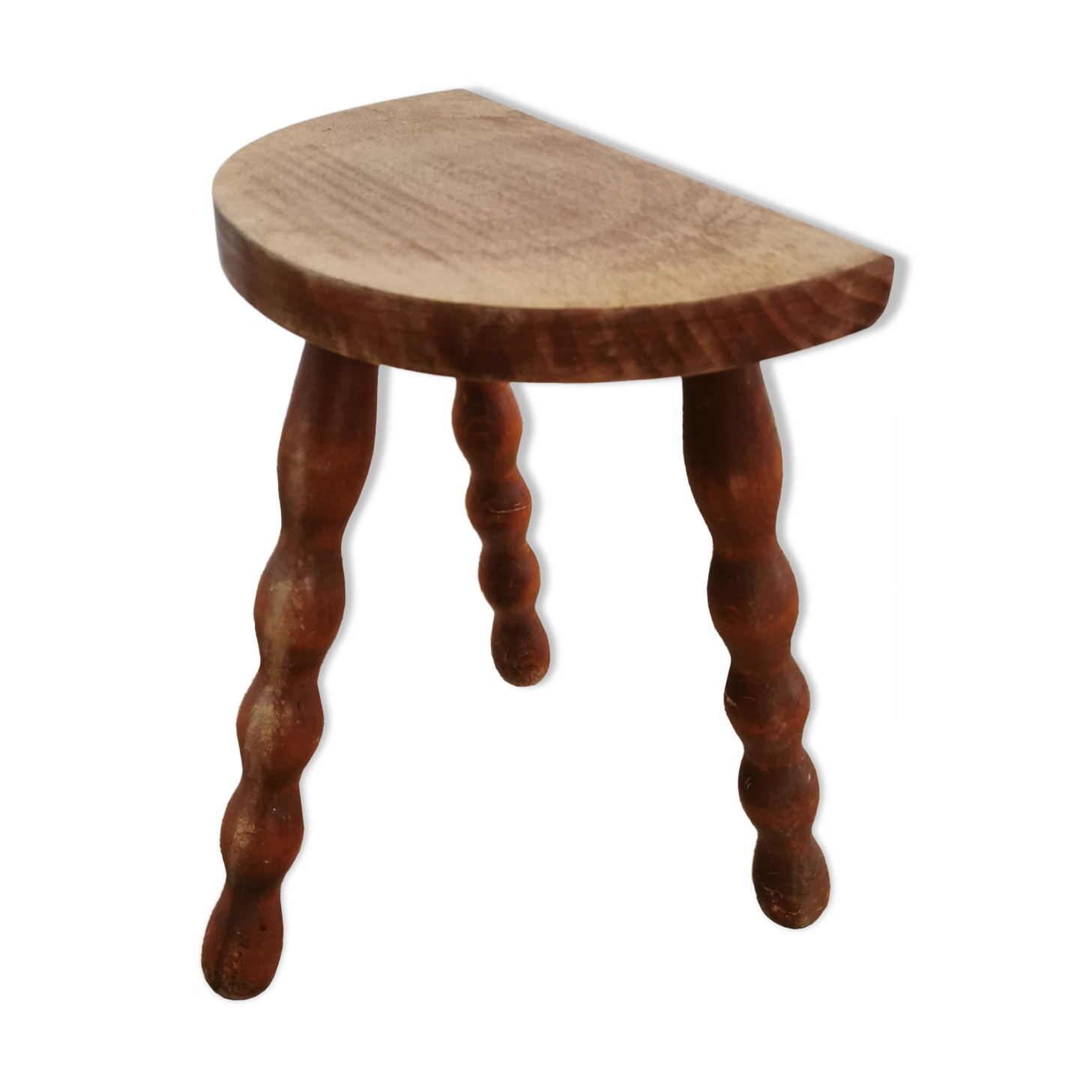 Tabouret tripode bois assise demi-lune