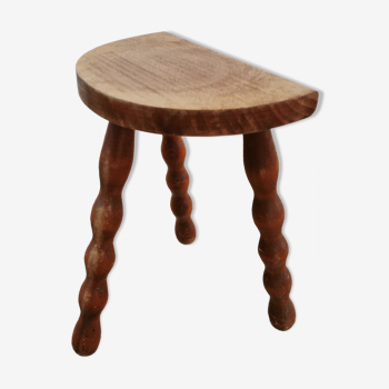 Half-moon seated wood tripod stool