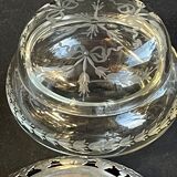 Engraved crystal bonbonnière and openwork silver basket in Louis XVI style