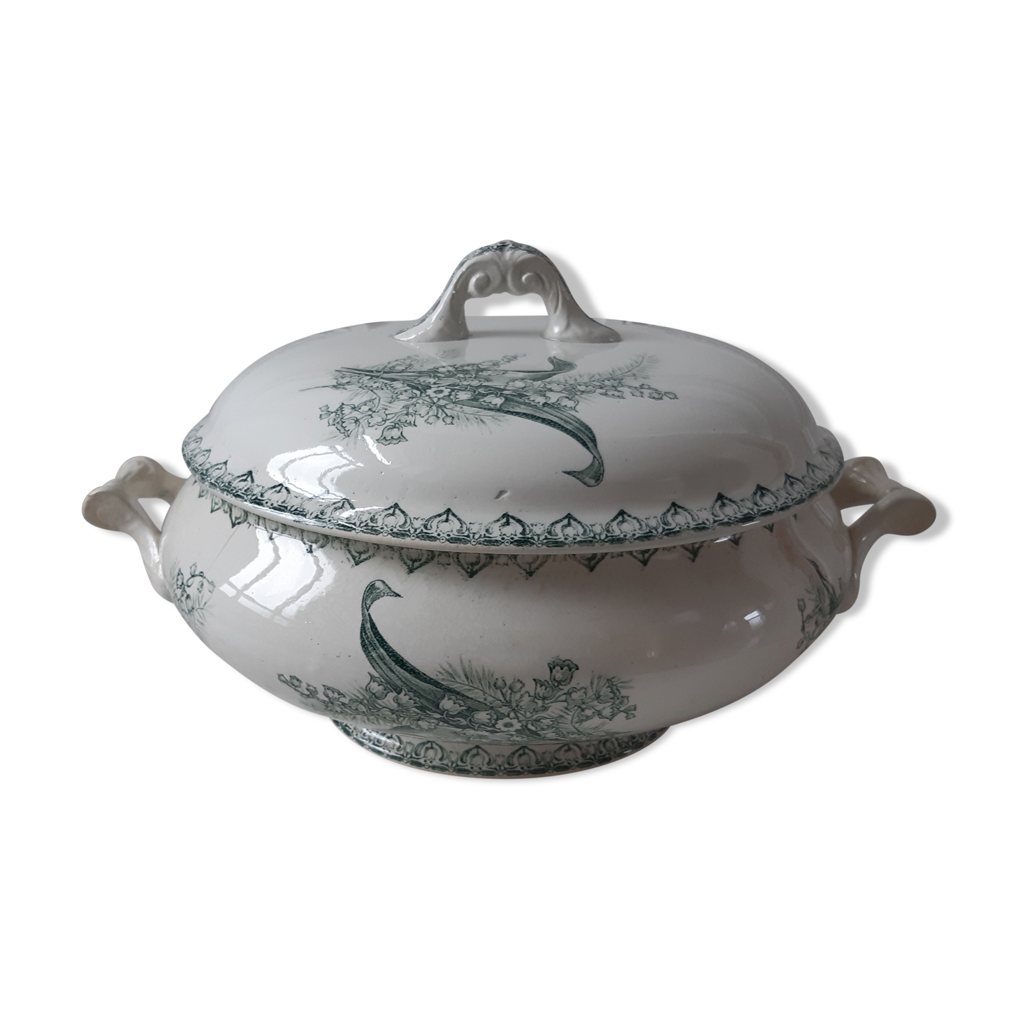 Soup pot Saint-Amand Iron Earth model Lily of the valley XIXth
