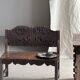 Mini banc à dossier sculpté à motif d'oiseaux stylisés H58 L61