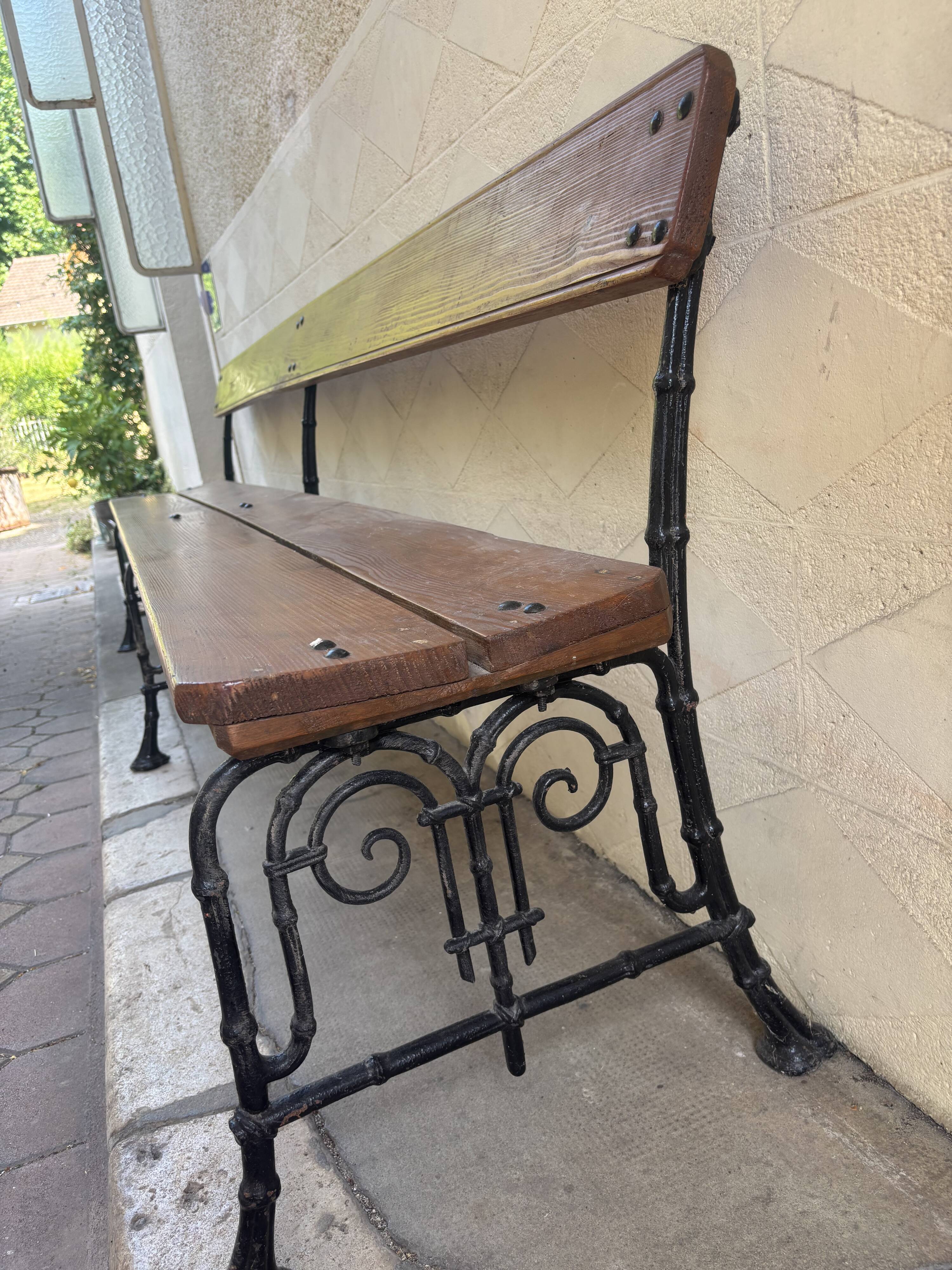 Très grand banc en fonte