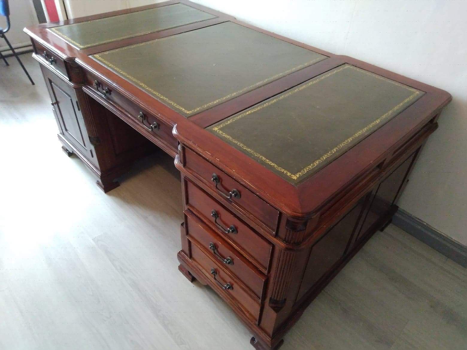 Double board desk