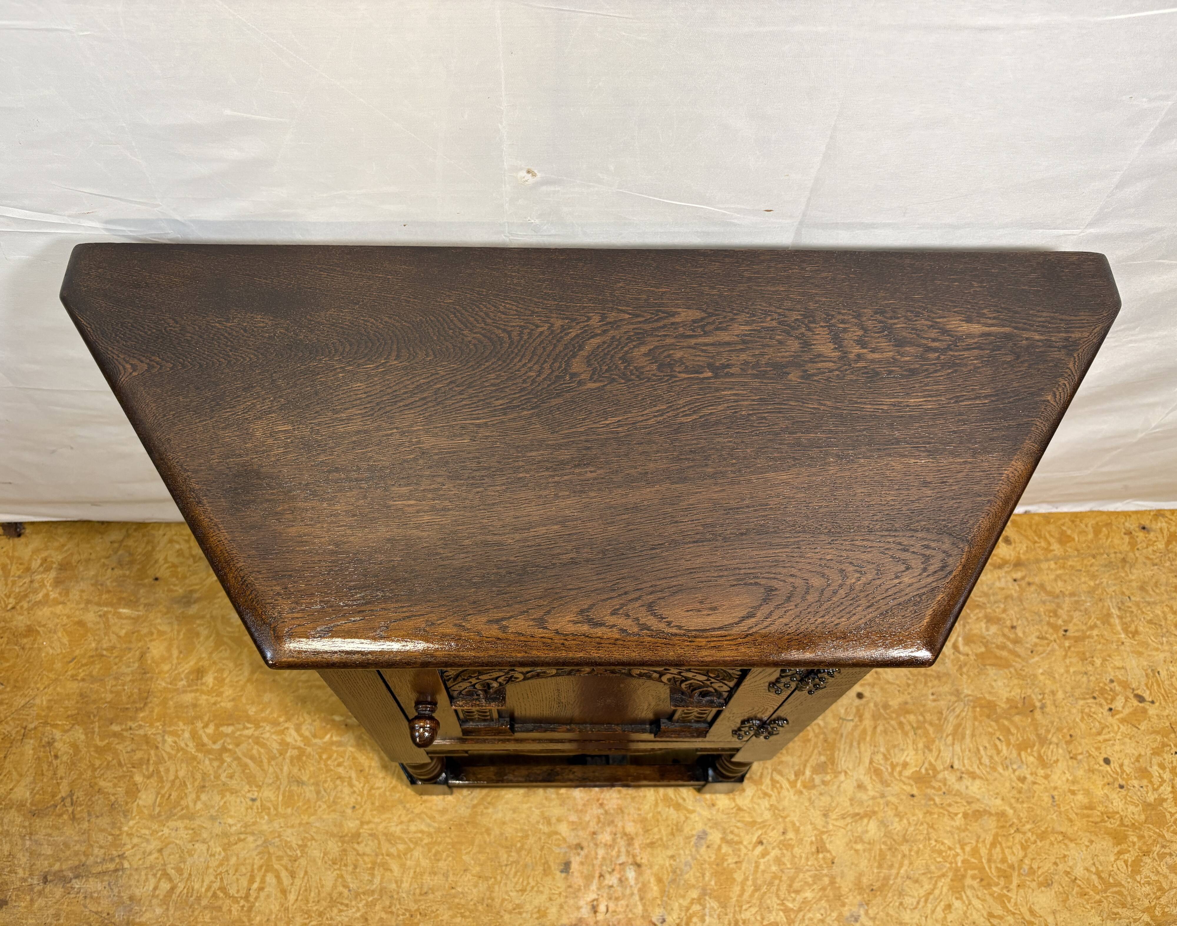 Vintage Old Charm Furniture Canted Side Cabinet English Country House  1970
