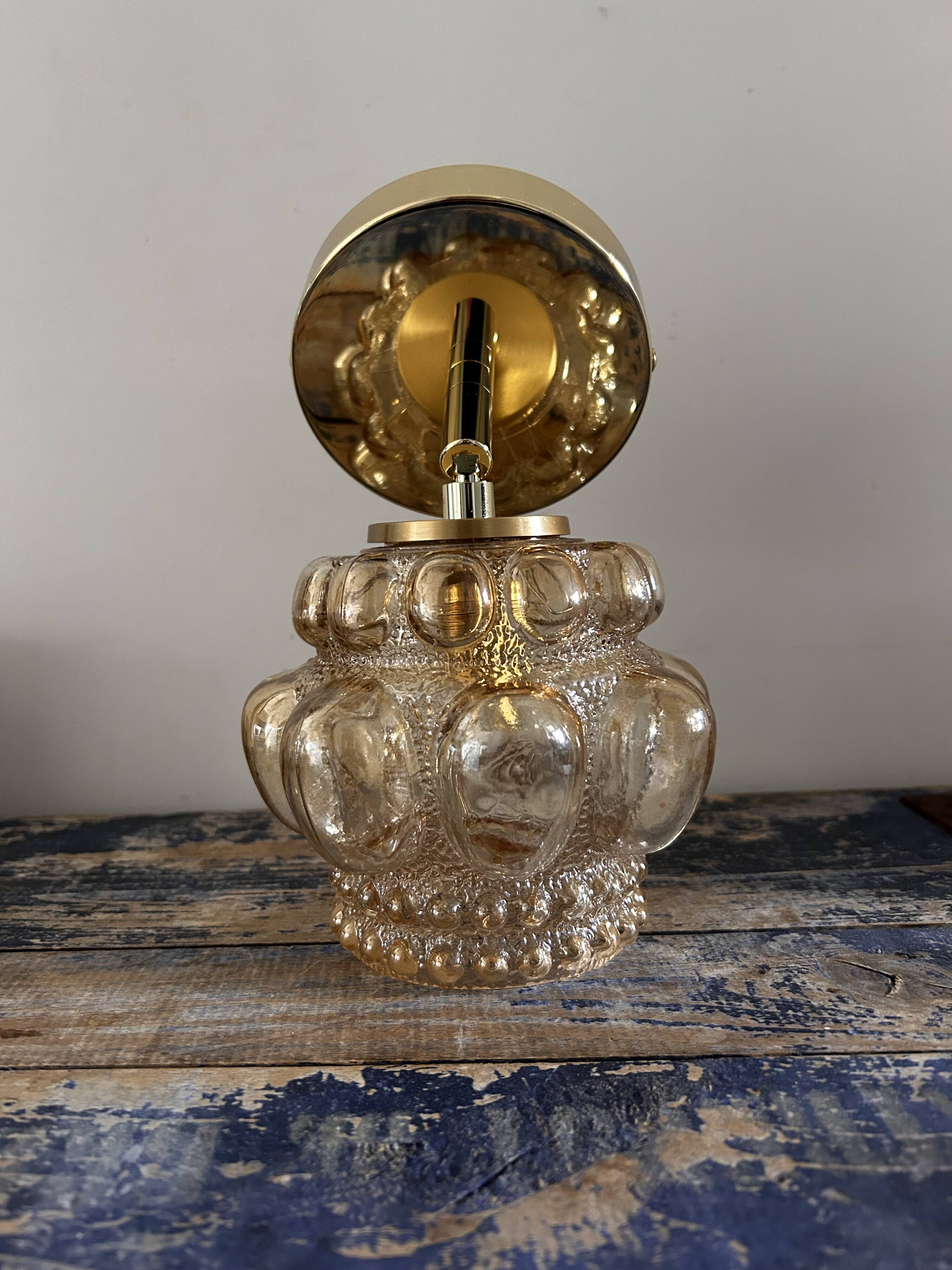 Bubbled glass wall light